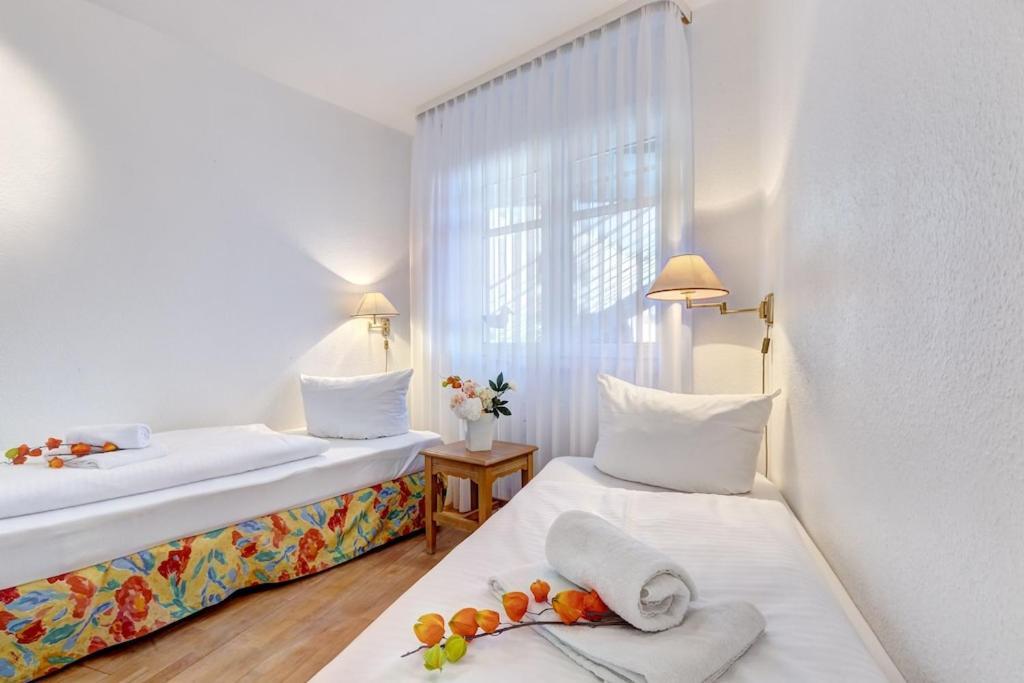 Grosse Schoene 3 Zimmer Ferienwohnung - 100 Qm - In Strandnaehe Fuer 6 Personen!! Heringsdorf  Exterior foto